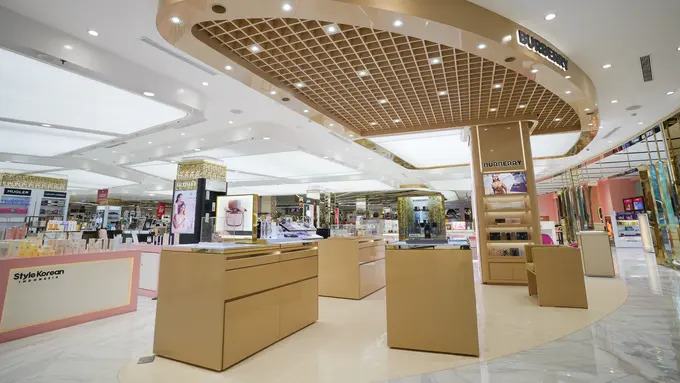Deretan Koleksi Parfum Burberry Terbaik Hadir di Plaza Senayan
