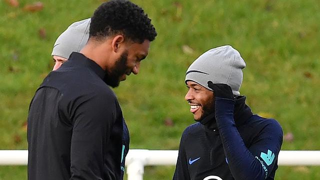 Joe Gomez dan Raheem Sterling