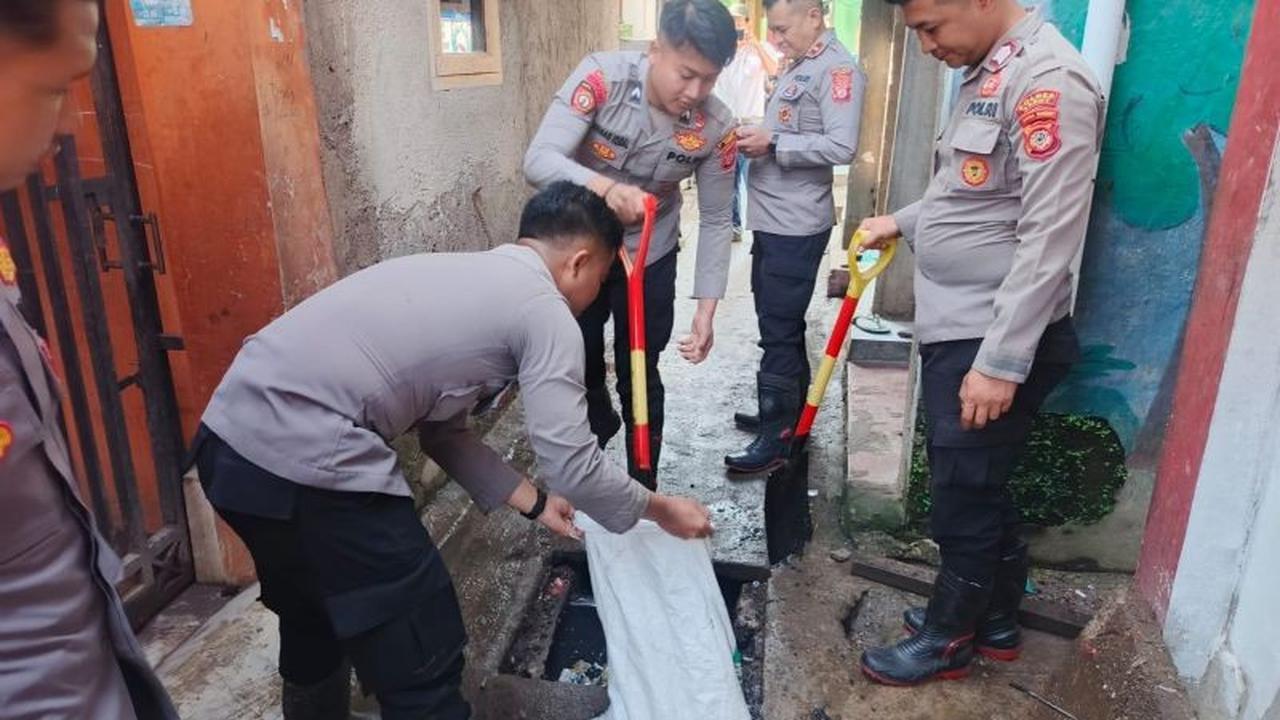 BPBD Garut Tangani Dampak Banjir dan Longsor di Lima Titik Perkotaan, Warga Mengungsi