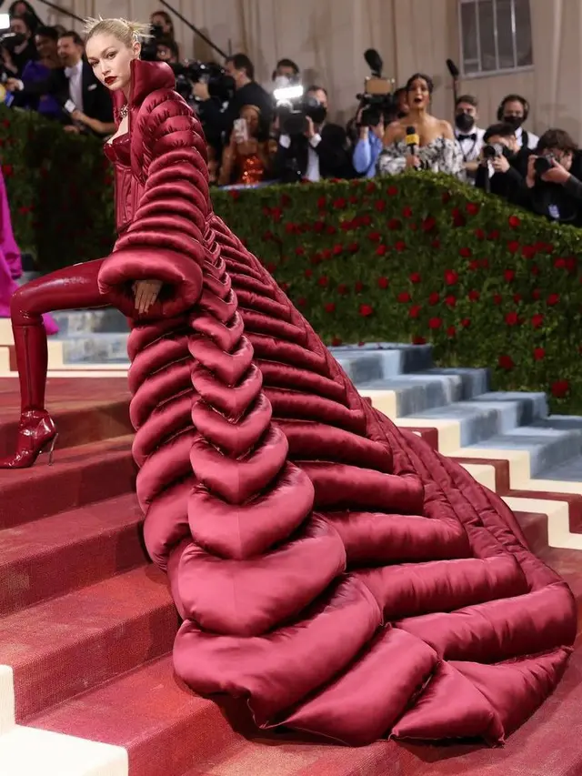 Tema Met Gala 2022 Jadi Kontroversi, Dianggap Tidak Peka dengan Konflik Ukraina