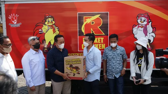 Lutfi Agizal Berbagi 20 Ribu Paket Makanan