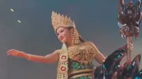 Yura Yunita 3 Kali Bintangi Pagelaran Sabang Merauke, Kini Ditantang Naik Motor di Backstage