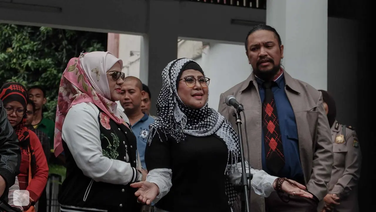 Elvy Sukaesih