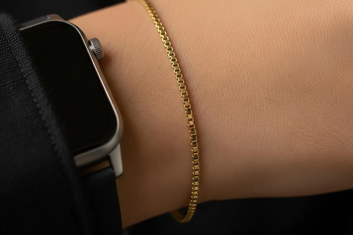 Model Gelang Emas Tipis Rantai Kecil