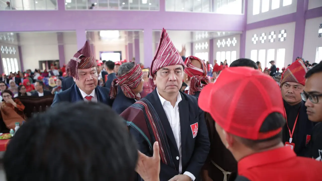 Effendi Simbolon