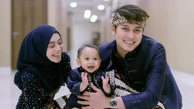 OOTD Kompak Lesti Kejora Bersama Suami dan Anak