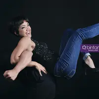 Nirina Zubir dan Ernest Fardiyan. (Foto: Deki Prayoga,  DI: Muhammad Iqbal Nurfajri/Bintang.com)