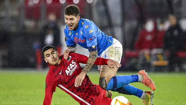 Foto Liga Europa: Napoli Ditahan AZ Alkmaar 1-1, Grup F Belum Tentukan Wakil ke 32 Besar