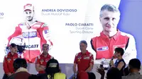 Pebalap Ducati, Andrea Dovizioso dan Jorge Lorenzo, saat jumpa pers di Hotel Sheraton, Jakarta, Kamis 1/2/2018). Acara tersebut dalam rangka kampanye Shell Advance "Libas Tantanganmu. (Bola.com/M Iqbal Ichsan)