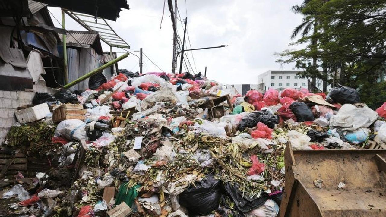 KLH/BPLH Ancam Sanksi Hukum Penanganan Sampah di Daerah yang Lalai