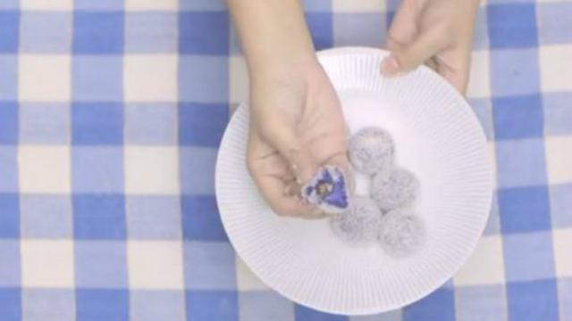 Nikmatnya Klepon Janda, Jajanan Pasar yang Gurih Sekaligus Manis