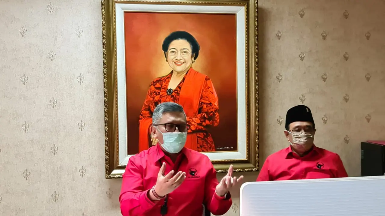 Sekjen PDIP Hasto Kristiyanto Saat Konferensi Pers Terkait Sekolah Partai Gelombang II
