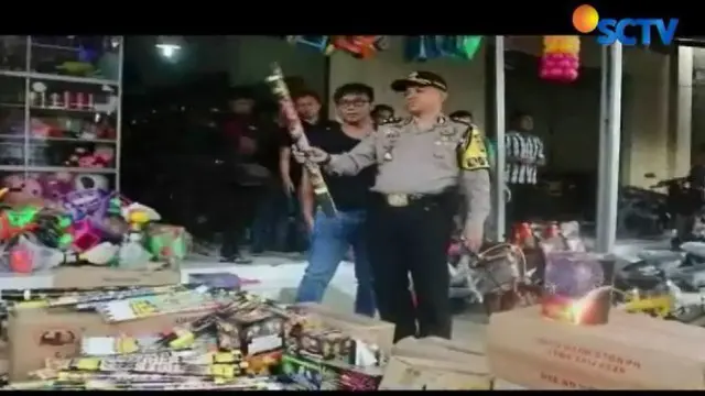 Polisi Sita Belasan Ribu Petasan Impor di Purwakarta