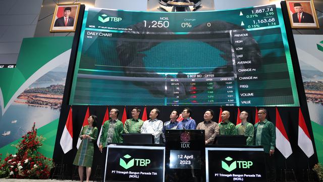 Pencatatan perdana saham PT Trimegah Bangun Persada Tbk (NCKL), Rabu (12/4/2023). (Foto: BEI)