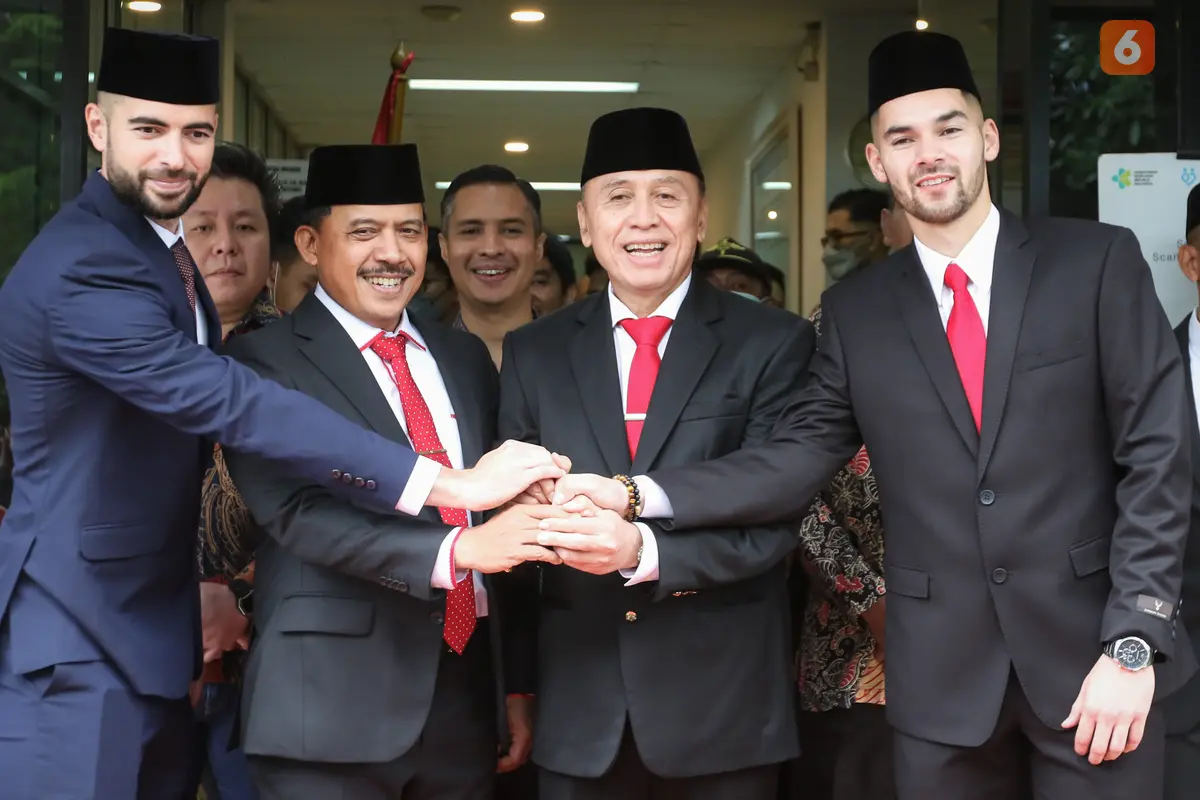 Pengambilan Sumpah Janji Setia Pewarganegaraan Jordi Amat dan Sandy Walsh
