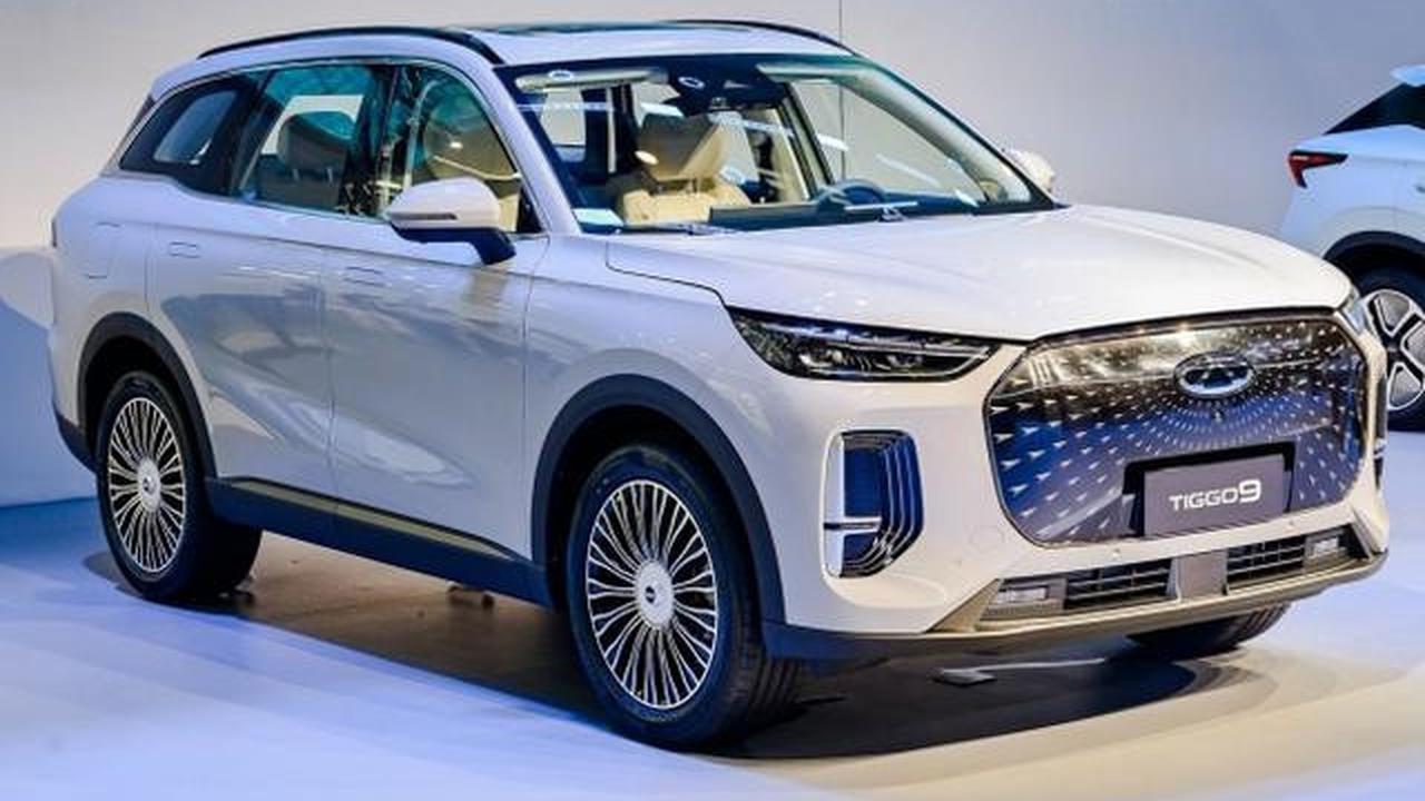Jangan Salah Kaprah, Mobil Plug-in Hybrid Tetap Perlu Rutin Isi Baterai