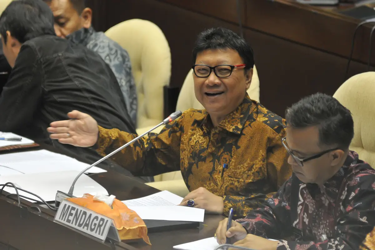 Komisi II dan Mendagri Rapat Soal Persiapan Pilkada 2015