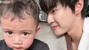 <p>Di slide terakhir, ternyata ada foto Doyoung bersama Cipung. Ini merupakan kali kedua mereka bertemu dan berinteraksi. (Foto: Instagram/ do0_nct)</p>