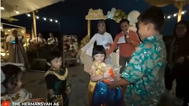 6 Momen Kedekatan Arsy dengan Putra, Anak Angkat Ashanty Seperti Saudara Kandung