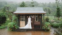 6 Potret Prewedding Ranty Maria dan Rayn Wijaya, Romantis Bernuansa Rustic