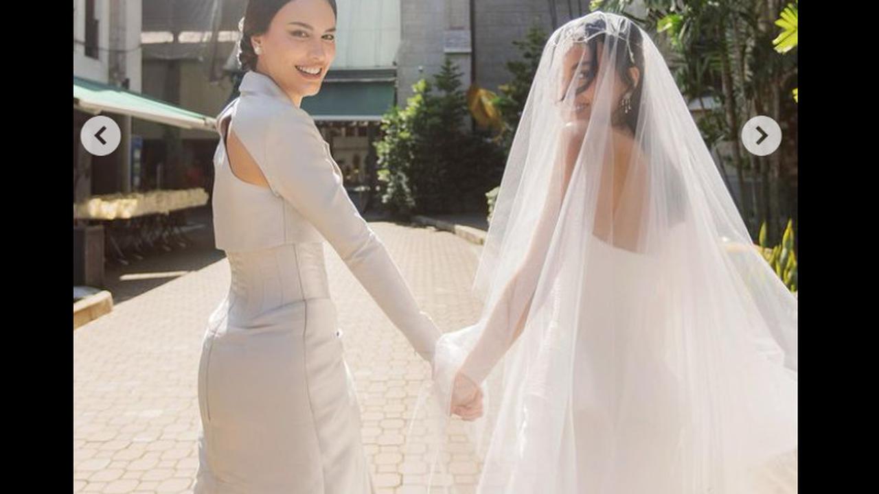 Eva Celia dan Sophia Latjuba