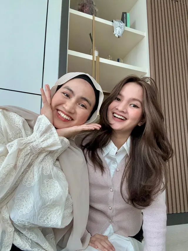 6 Potret Xaviera Clash of Champions Bareng Sabrina Anggraini, Adik-Kakak Kompak
