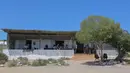 Gambar pada 24 Februari 2019 memperlihatkan pemandangan dari restoran bernama Wolfgat di Paternoster, Afrika Selatan. Restoran kecil ini berhasil dinobatkan sebagai restoran terbaik di dunia versi World Restaurant Award 2019. (Halden Krog/AFP)