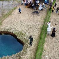 Guru Besar: Fenomena Sinkhole di Sumbar, Cerminan Gagalnya Pengelolaan Tanah dan Air