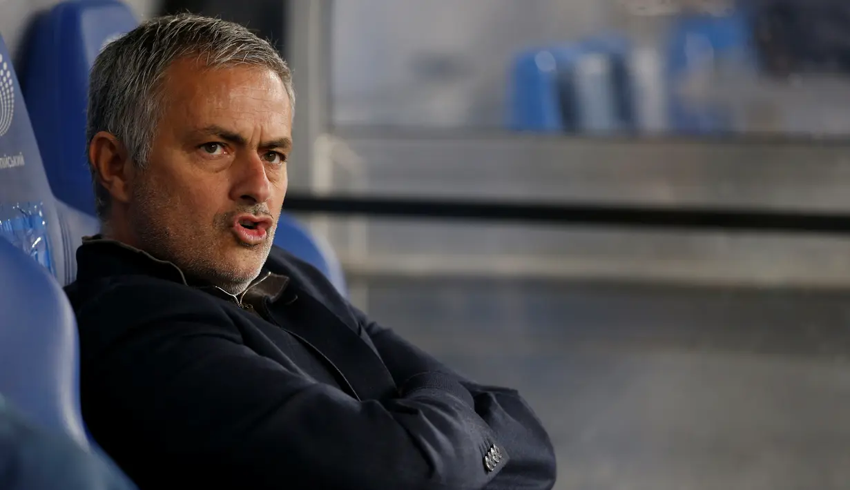 Ekspresi Jose Mourinho saat Chelsea bertandang ke markas Dynamo Kiev dalam laga group G Liga Champions di Stadion Olimpiyskyi, Kiev, Ukraina, (20/10/2015). (Action Images via Reuters/John Sibley)