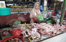 90% Pedagang Pasar Dasan Agung Sudah Pakai QRIS, Dinas Perdagangan Mataram Perluas QRIS Pasar Tradisional