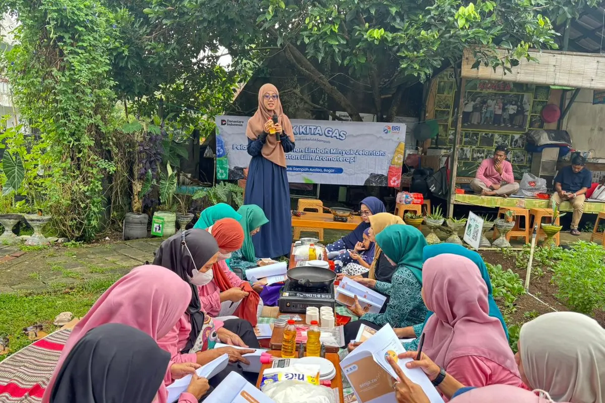 Ubah Limbah jadi Berkah, BRI Peduli Latih Warga Bogor Olah Minyak Jelantah jadi Sabun Ramah Lingkungan