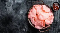 Nggak Cuma Renyah, Ini Aneka Kerupuk Kriuk yang Cocok Jadi Stok Cemilan di Rumah