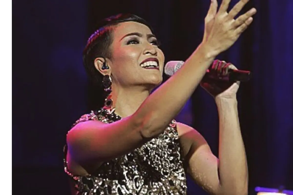 Lea Simanjuntak Meriahkan Konser Amal Senandung Cinta