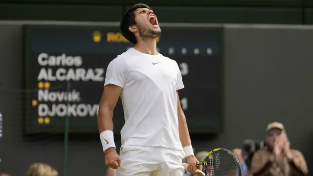 Foto: Raih Gelar Wimbledon 2023 setelah Tundukkan Novak Djokovic, Carlos Alcaraz Putus Dominasi Juara Big Four dalam 20 Tahun Terakhir