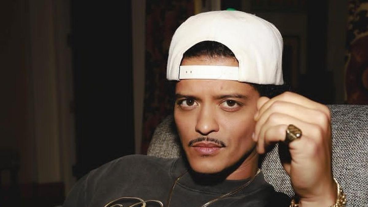 Cara Bruno Mars Pikat Penonton Konser dan Para Idol KPop di Seoul