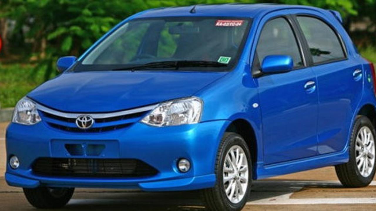 Toyota Etios Liva (zigwheels)