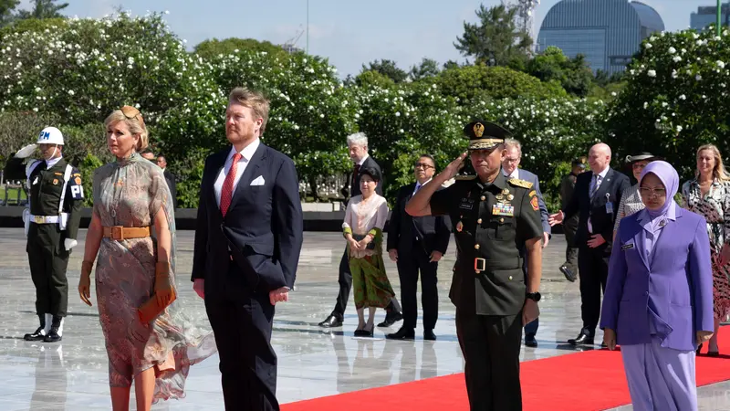 Tiba di Indonesia, Apakah Tak Akan Ada Jabat Tangan Antara Raja-Ratu Belanda dan Jokowi?