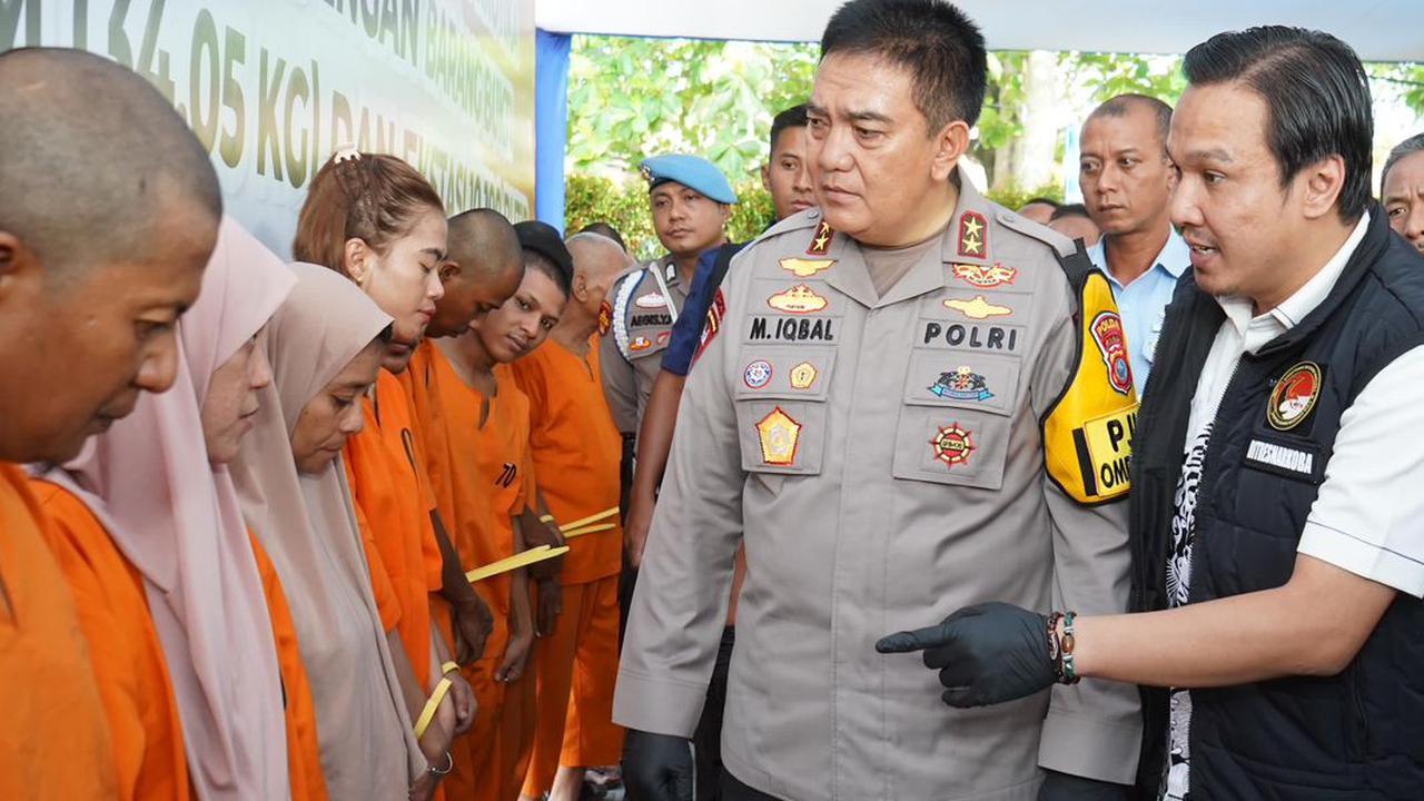 Kapolda Riau Irjen Mohammad Iqbal Rilis Pemusnahan Narkoba