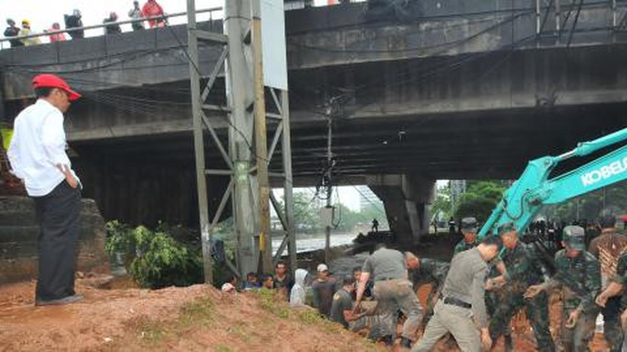 Urusi banjir, Jokowi sampai lupa hari