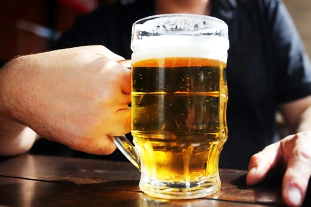 Ilustrasi Pecandu Alkohol (4)