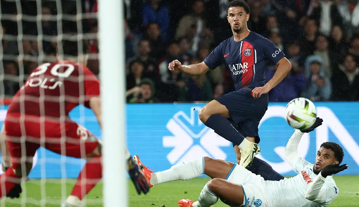 Adapun Le Havre mendapat gol melalui Christopher Operi, Andre Ayew dan penalti Abdoulaye Toure. (FRANCK FIFE / AFP)