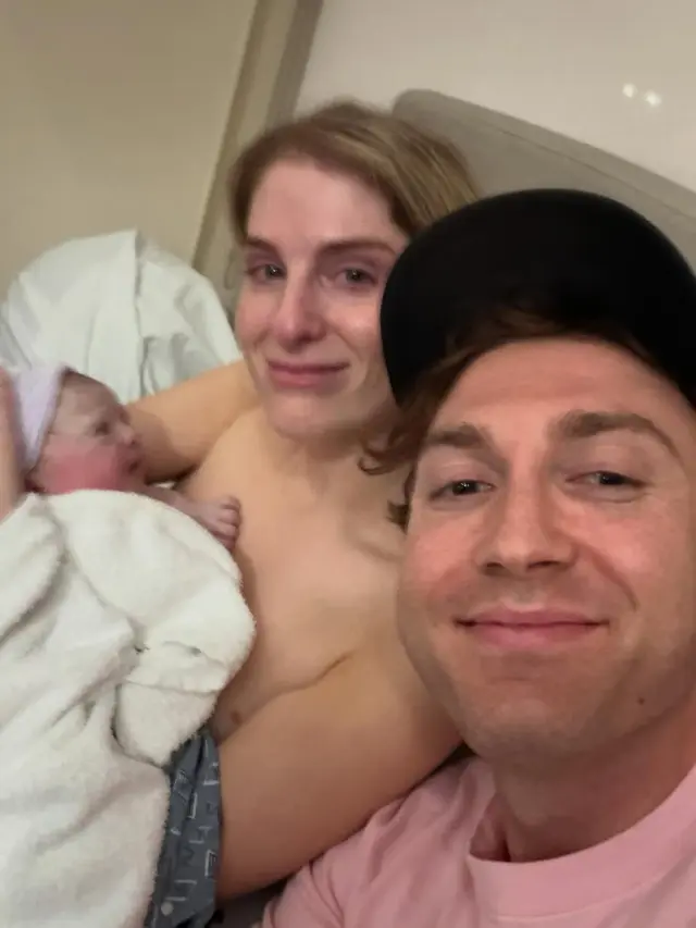 Potret Bare Face Meghan Trainor Sambut Kelahiran Anak Ketiga via Jasa ‘Ibu Pengganti’ Surrogate, Penuh Haru dan Cinta