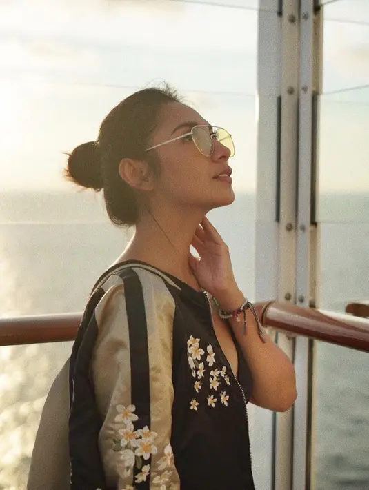 (Instagram/dindakirana.s)