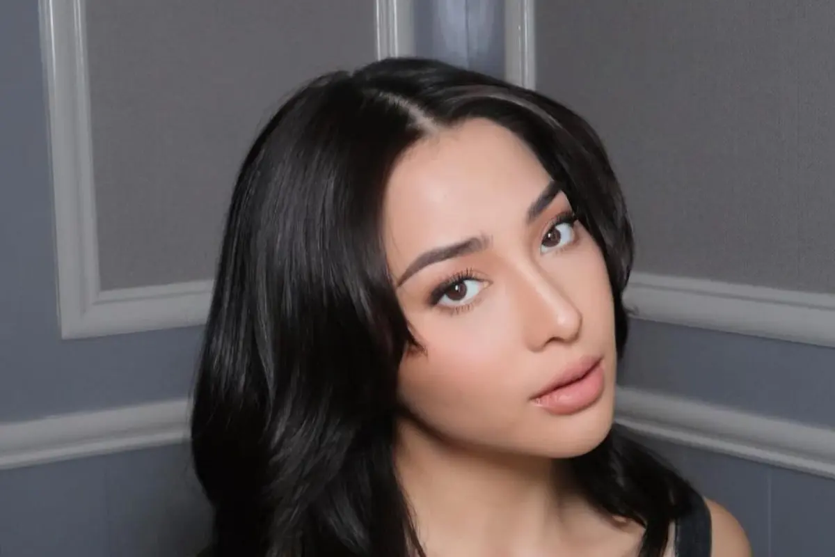Nikita Willy dengan rambut tergerai panjang (Instagram/nikitawilly94)