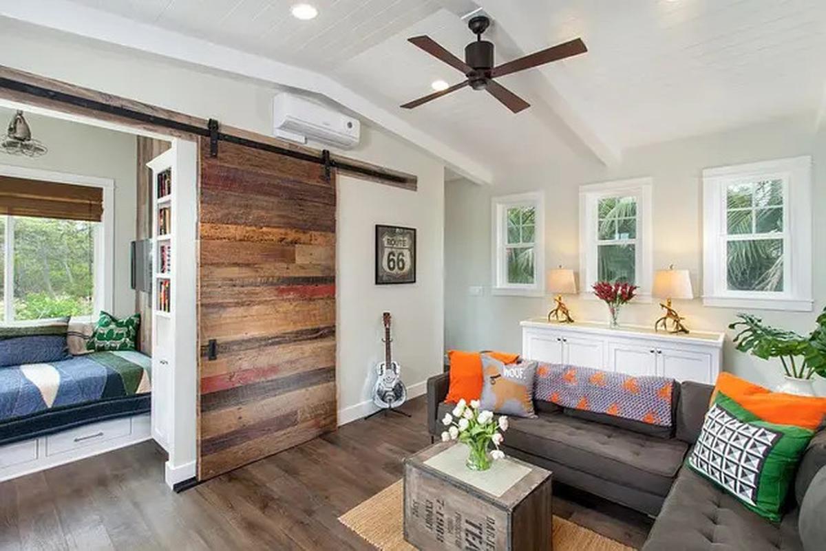5 Model Pintu Kamar Modern yang Aesthetic, Bisa Jadi Inspirasi yang Kekinian