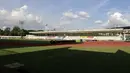 Suasana pertandingan antara Badak Lampung melawan Dewa United pada laga Liga 2 di Stadion Madya, Jakarta, Selasa (16/11/2021). (Bola.com/M iqbal Ichsan)