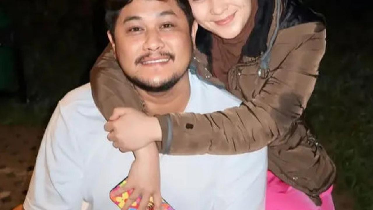 Ryana Dea Dapat Kejutan Naik Haji dari Suami, Menangis Selama di Tanah Suci