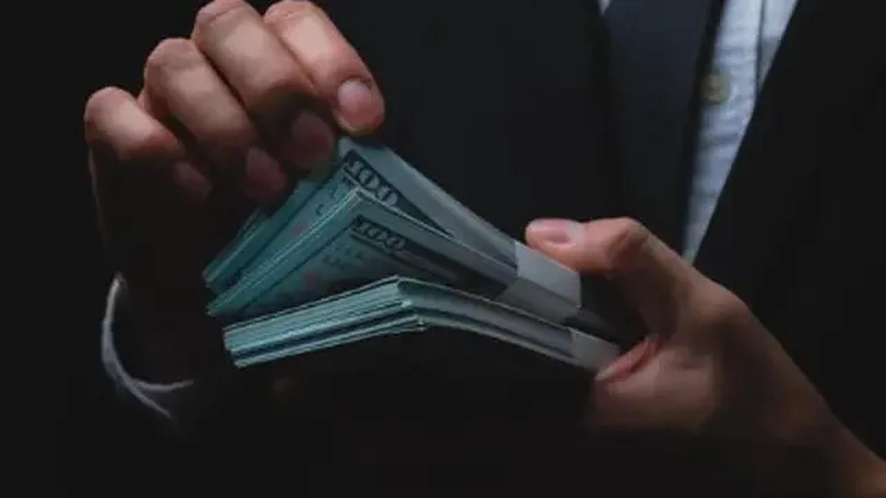 Bayan Group dibentuk melalui sejumlah akuisisi strategis di sektor batu bara.