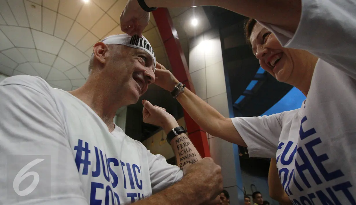 Murray Hodgson, Wakil Kepala Sekolah TK dan SD di Jakarta Intercultural School (JIS) akan menggalang dana sebesar USD10.000 dengan lari marathon 100 kilometer di acara Jakarta Ultra Run, Sabtu (12/11). (Liputan6.com/Fery Pradolo)