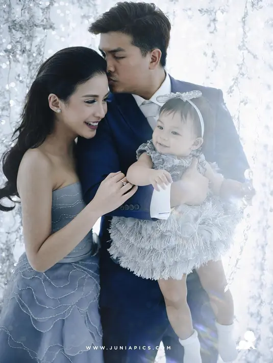 Tingkah lucu dan menggemaskan, ditambah lagi memiliki banyak follower di Instagram, membuat para pemasang iklan untuk memasang endorsement pada anak-anak selebriti. (Instagram/chelseaoliviaa)